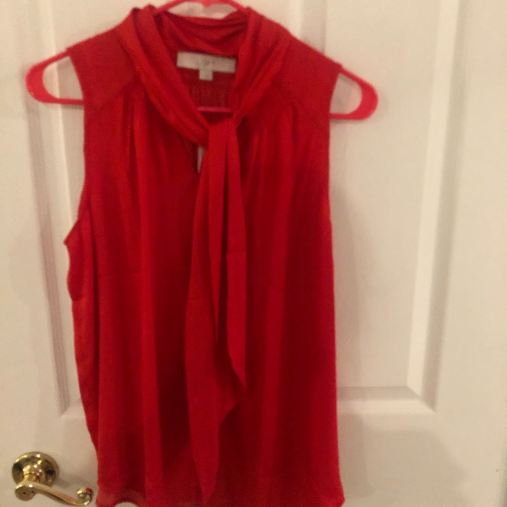 Sleeveless blouse